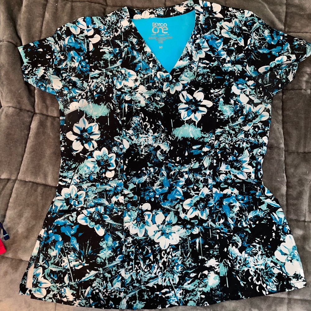 Barco One Scrub Top- Size Medium